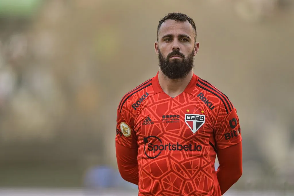 RJ – Rio de Janeiro – 16/06/2022 – BRASILEIRO A 2022, BOTAFOGO X SAO PAULO – Jandrei goleiro do Sao Paulo durante partida contra o Botafogo no estadio Engenhao pelo campeonato Brasileiro A 2022. Foto: Thiago Ribeiro/AGIF