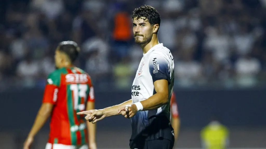 Alvo do Ceará, Pedro Raul tem disputado o Paulistão pelo Corinthians – Foto: Marco Miatelo/AGIF