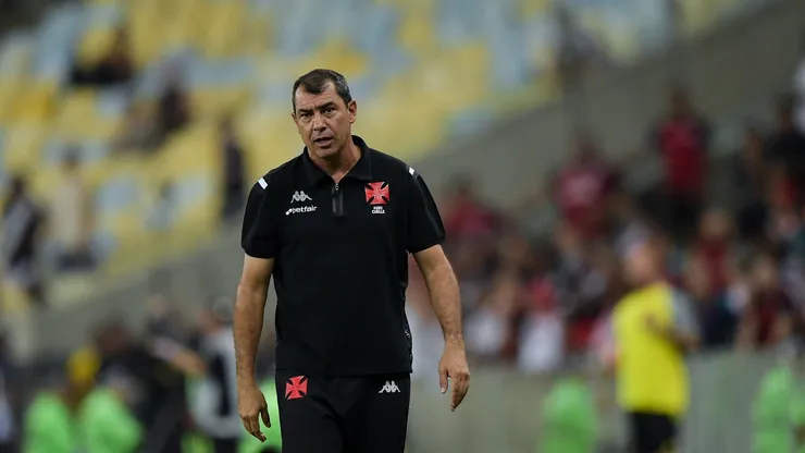 Fábio Carille técnico do Vasco durante partida contra o Flamengo no estádio Maracanã pelo campeonato Carioca 2025. Foto: Thiago Ribeiro/AGIF