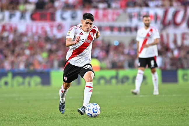 Santiago Lencina, jogador do River Plate – (Photo by Rodrigo Valle/Getty Images)