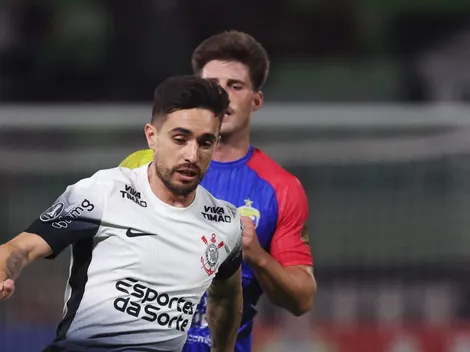 Organizada do Corinthians faz 'cobrança' após o empate na Libertadores