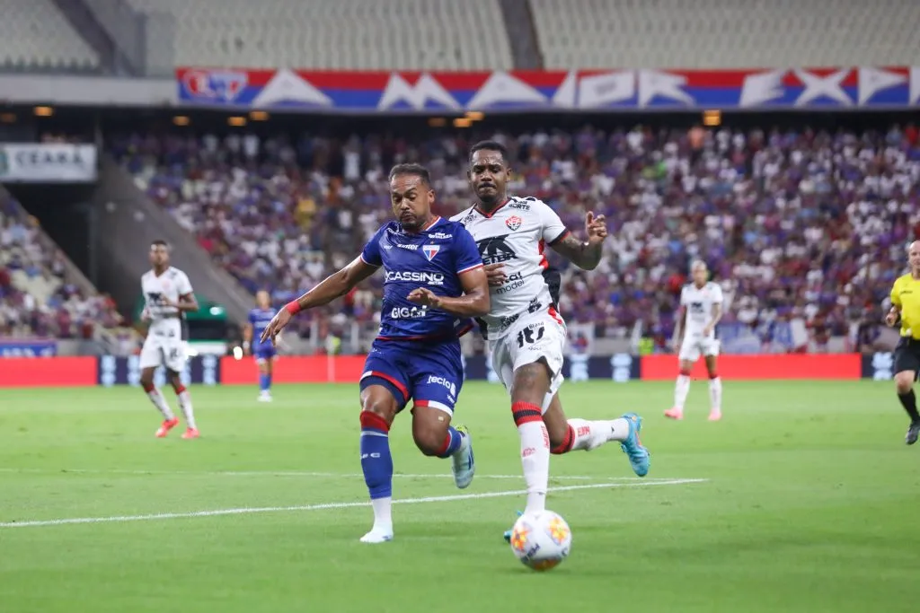 Bruno Pacheco jogador do Fortaleza durante partida contra o Vitoria no estadio Arena Castelao pelo campeonato Copa Do Nordeste 2025. Foto: Lucas Emanuel/AGIF