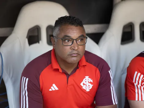 Roger muda equipe e toma decisão sobre Bruno Henrique no Inter