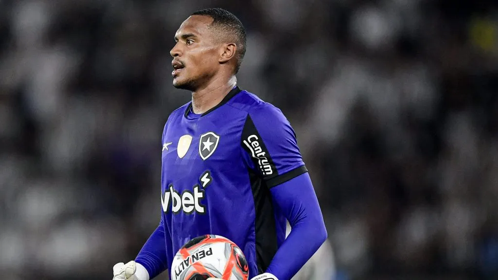 John, goleiro do Botafogo. Foto: Thiago Ribeiro/AGIF