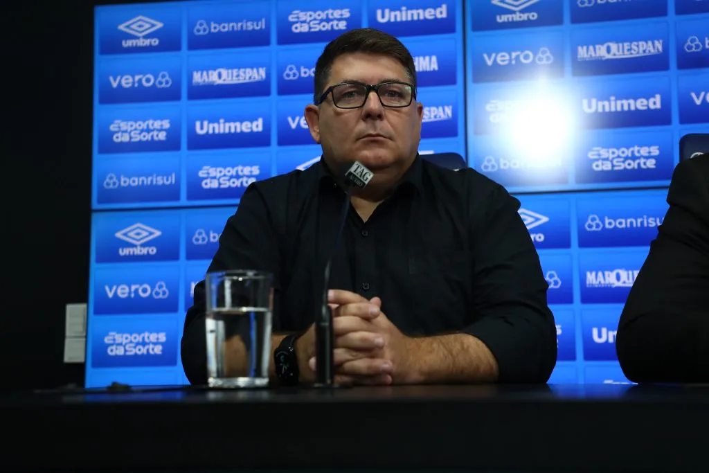 FOTO: ANGELO PIERETTI / GRÊMIO FBPA – Alexandre Rossato durante entrevista coletiva no Grêmio.