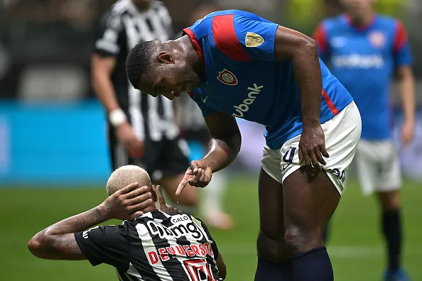 Grêmio não desistiu de Romaña – Foto: Pedro Vilela/Getty Images.