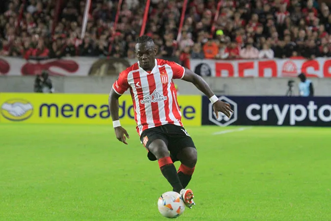 Cetré jogador do Estudiantes de La Plata-ARG –  (Photo by Pool Burga/Eurasia Sport Images/Getty Images)