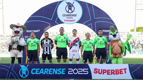 O arbitro durante partida entre Ferroviario e Ceara no estadio Presidente Vargas pelo campeonato Cearense 2025. Foto: Lucas Emanuel/AGIF