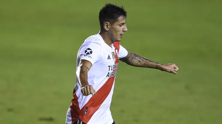 Fabrizio Angileri durante confronto pela Copa da Argentina de 2021.