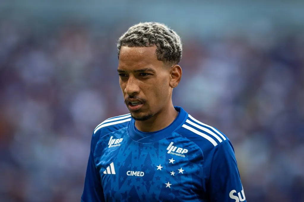 Matheus Pereira durante partida contra o América-MG no Campeonato Mineiro de 2025. Foto: Alessandra Torres/AGIF