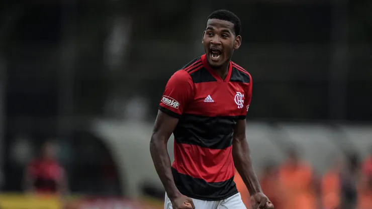 RJ - Rio de Janeiro - 26/10/2021 - BRASILEIRO SUB-20 2021, FLAMENGO X VASCO - Cleiton jogador do Flamengo durante partida contra o Vasco no estadio Gavea pelo campeonato BRASILEIRO SUB-20 2021. Foto: Thiago Ribeiro/AGIF