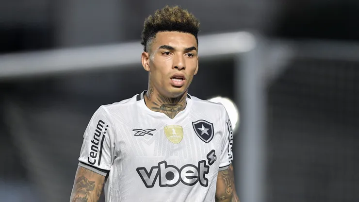 RJ - RIO DE JANEIRO - 23/02/2025 - CARIOCA 2025, VASCO X BOTAFOGO - Igor Jesus jogador do Botafogo durante partida contra o Vasco no estadio Sao Januario pelo campeonato Carioca 2025. Foto: Thiago Ribeiro/AGIF