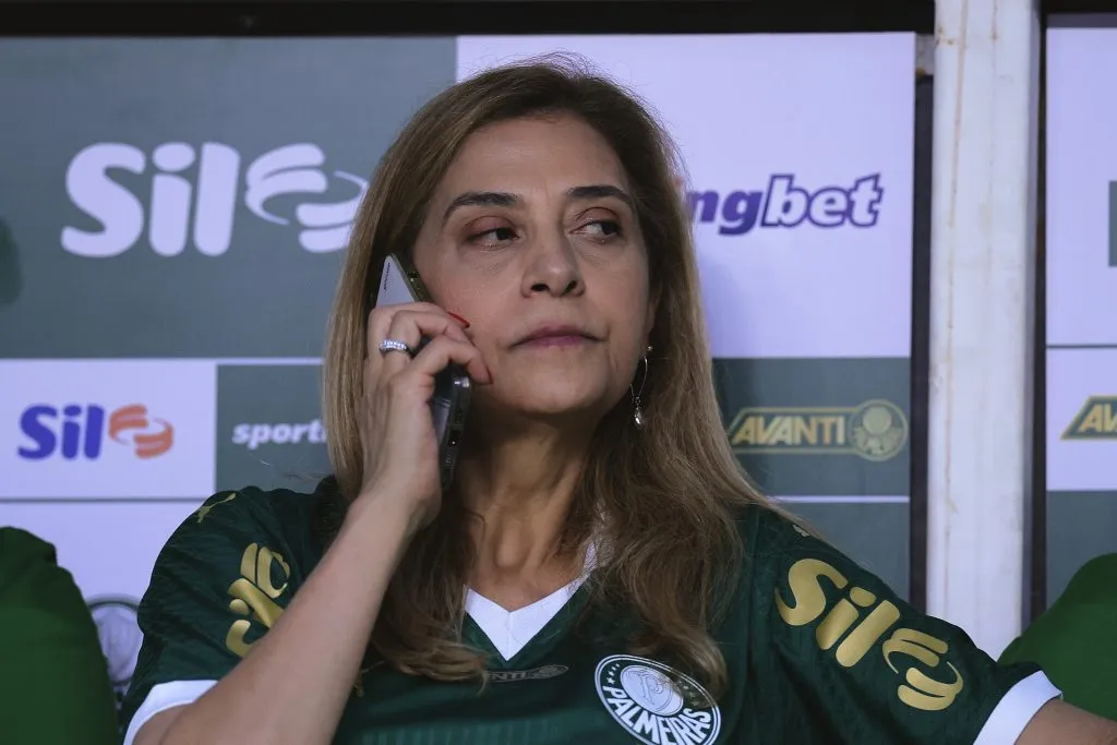 Leila Pereira, presidente do Palmeiras, durante partida contra o Bragantino no Campeonato Paulista de 2025. Foto: Ettore Chiereguini/AGIF