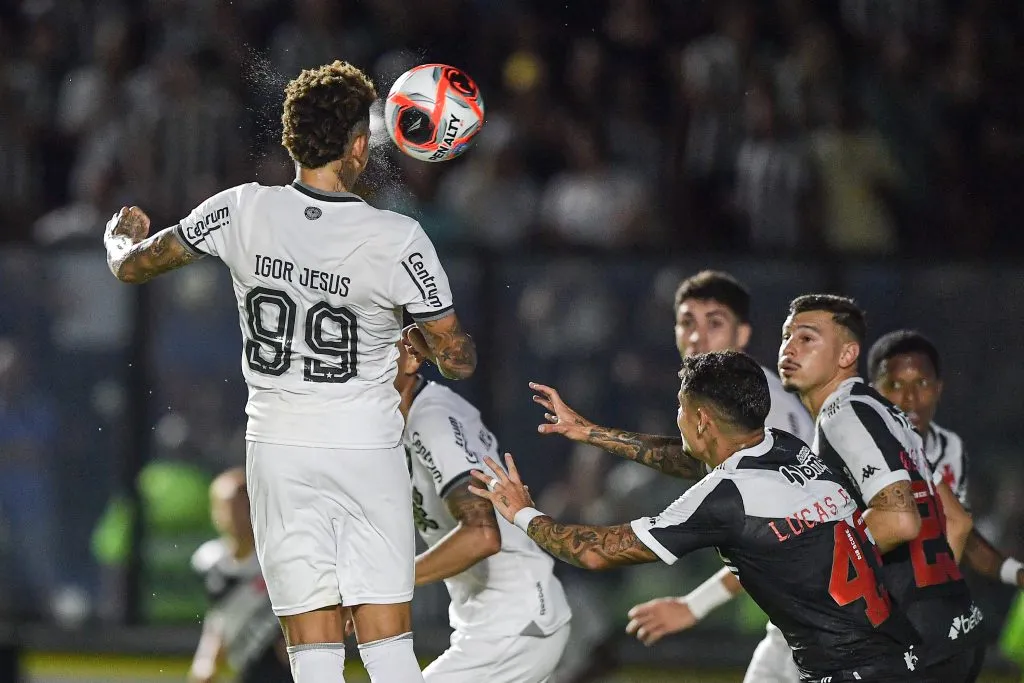 RJ – RIO DE JANEIRO – 23/02/2025 – CARIOCA 2025, VASCO X BOTAFOGO – Igor Jesus jogador do Botafogo durante partida contra o Vasco no estadio Sao Januario pelo campeonato Carioca 2025. Foto: Thiago Ribeiro/AGIF