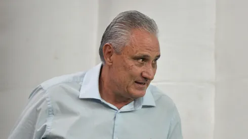 Tite ex-técnico do Flamengo durante partida contra o Athletico-PR no estádio Maracanã pelo campeonato Brasileiro A 2024. Foto: Thiago Ribeiro/AGIF