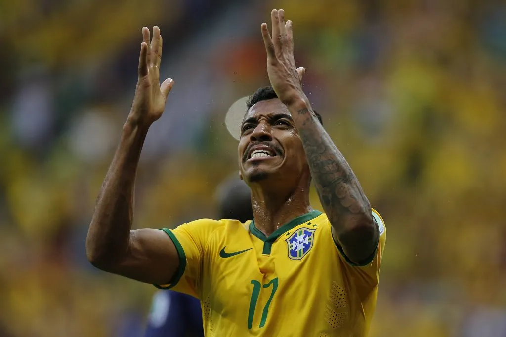 Luiz Gustavo do Brasil durante partida de disputa de terceiro lugar da Copa do Mundo contra a Holanda, no Estadio Nacional Mane Garrincha. Foto: Wagner Meier/AGIF