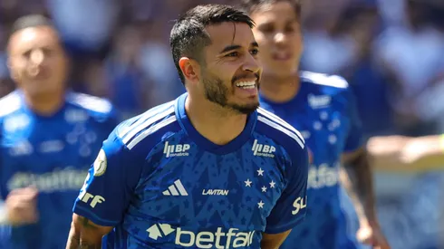 William durante confronto contra o Atlético-GO no Brasileirão 2024.