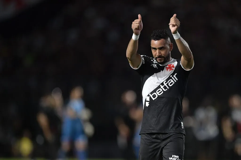 Payet durante partida contra o Botafogo no Campeonato Carioca de 2025. Foto: Thiago Ribeiro/AGIF