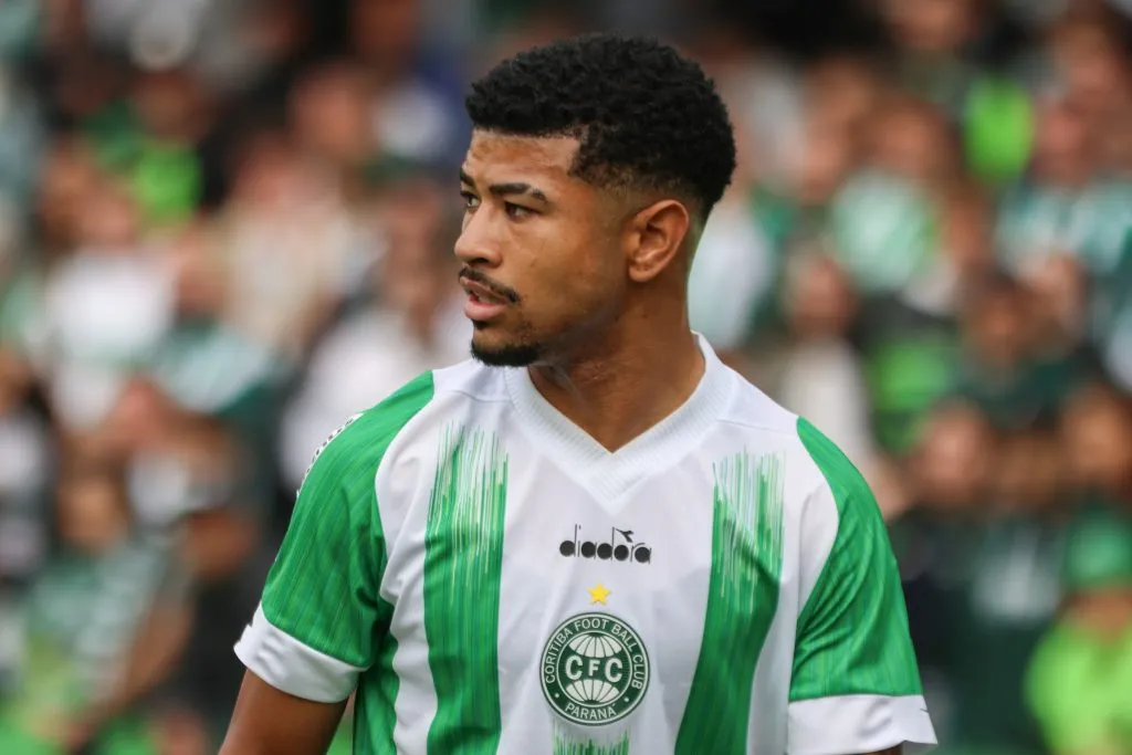 Lucas Ronier, atacante do Coritiba. Foto: Robson Mafra/AGIF