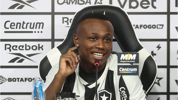 Apresentação Nathan Fernandes Vitor Silva/Botafogo.