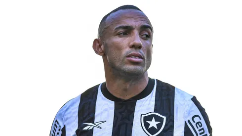 Marcal jogador do Botafogo durante partida contra o Fluminense no estadio Maracana pelo campeonato Carioca 2024.