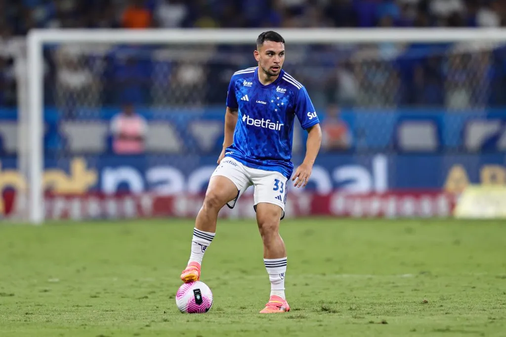 Peralta jogador do Cruzeiro durante partida contra o Bahia pelo campeonato Brasileiro A 2024. Foto: Gilson Lobo/AGIF