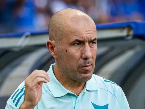 Cruzeiro encaminha saída de 'descartado' por Leonardo Jardim para Série B