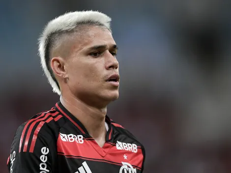 Flamengo toma atitude sobre Luiz Araújo após oferta do Cruzeiro
