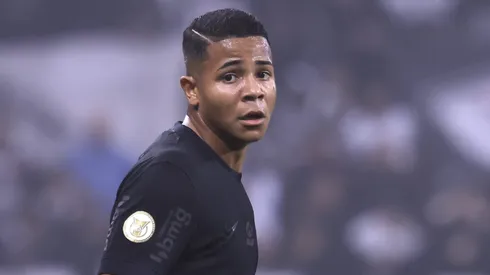 Botafogo quer contratar Wesley.