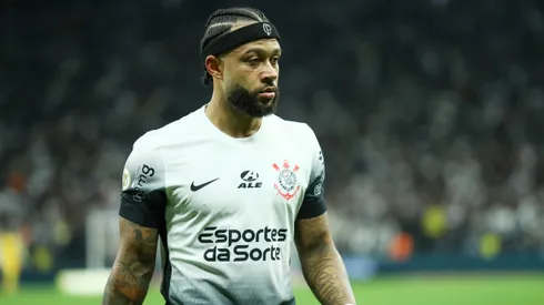 Depay jogador do Corinthians durante partida contra o Bahia no estadio Arena Corinthians pelo campeonato Brasileiro A 2024.