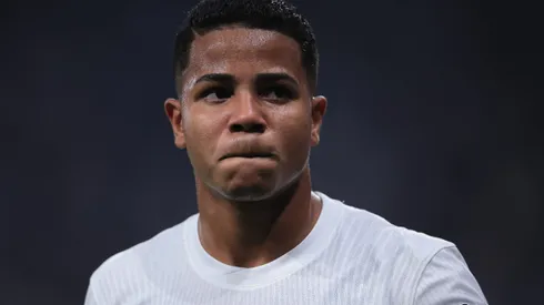 Wesley durante confronto contra o Vitória no Brasileirão de 2024.