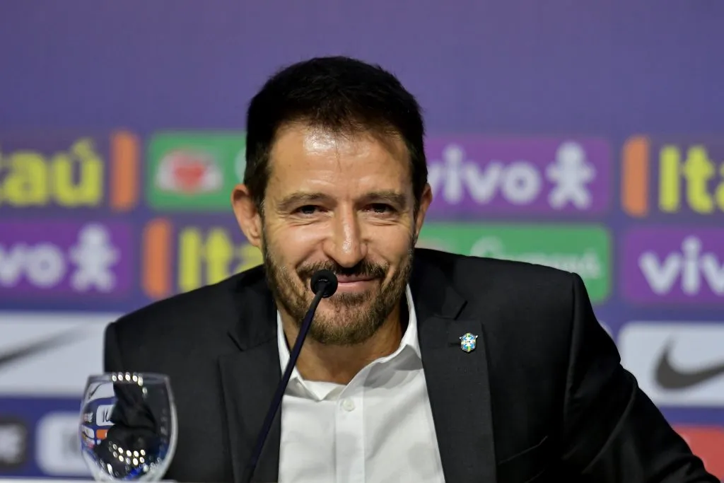 RJ – Rio de Janeiro – 03/03/2023 – CONVOCACAO SELECAO BRASILEIRA – Ramon Menezes tecnico interino da Selecao Brasileira anuncia a lista dos convocados para disputar o amistoso contra o Marrocos a ser realizado no dia 25 de marco na cidade de Tanger, nesta sexta-feira (03), no auditorio do hotel Windsor, na Barra da Tijuca, na zona oeste do Rio de Janeiro. Foto: Thiago Ribeiro/AGIF