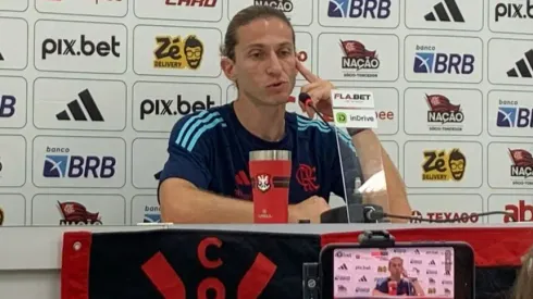 Filipe Luís manda a real sobre escolha do Vasco pelo Nilton Santos