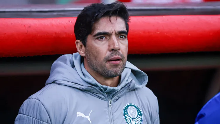 Abel Ferreira explana clube brasileiro devedor do Palmeiras. Foto: Maxi Franzoi/AGIF