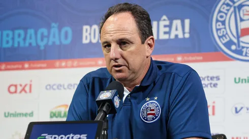Foto: Letícia Martins/EC Bahia – Rogério Ceni durante entrevista coletiva no Bahia.