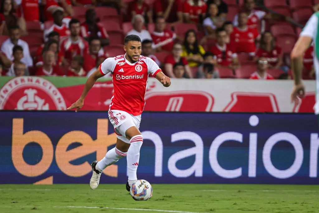 RS – PORTO ALEGRE – 02/02/2025 – GAUCHO 2025, INTERNACIONAL X AVENIDA – Wanderson jogador do Internacional durante partida contra o Avenida no estadio Beira-Rio pelo campeonato Gaucho 2025. Foto: Maxi Franzoi/AGIF