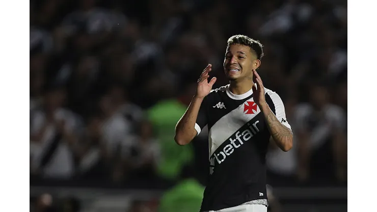 Adson jogador do Vasco