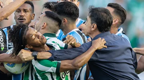 Quinteros virou assunto no Grêmio.