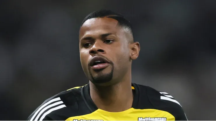 Júnior Santos já passou pelo Fortaleza.