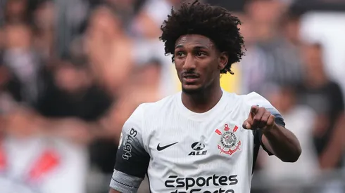 Talles Magno em partida pelo Corinthians. Foto: Ettore Chiereguini/AGIF