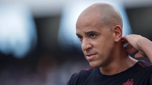 Pepa tecnico do Santa Cruz durante partida contra o Sport no estadio Arruda pelo campeonato Pernambucano 2025.