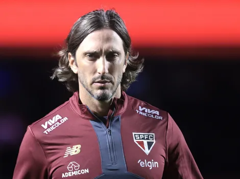 Zubeldía encara problema e situação por centroavante vira dor de cabeça no São Paulo