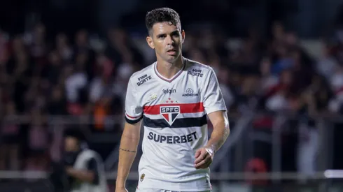 Jogador do Sao Paulo durante partida contra o Mirassol no estadio Morumbi pelo campeonato Paulista 2025.