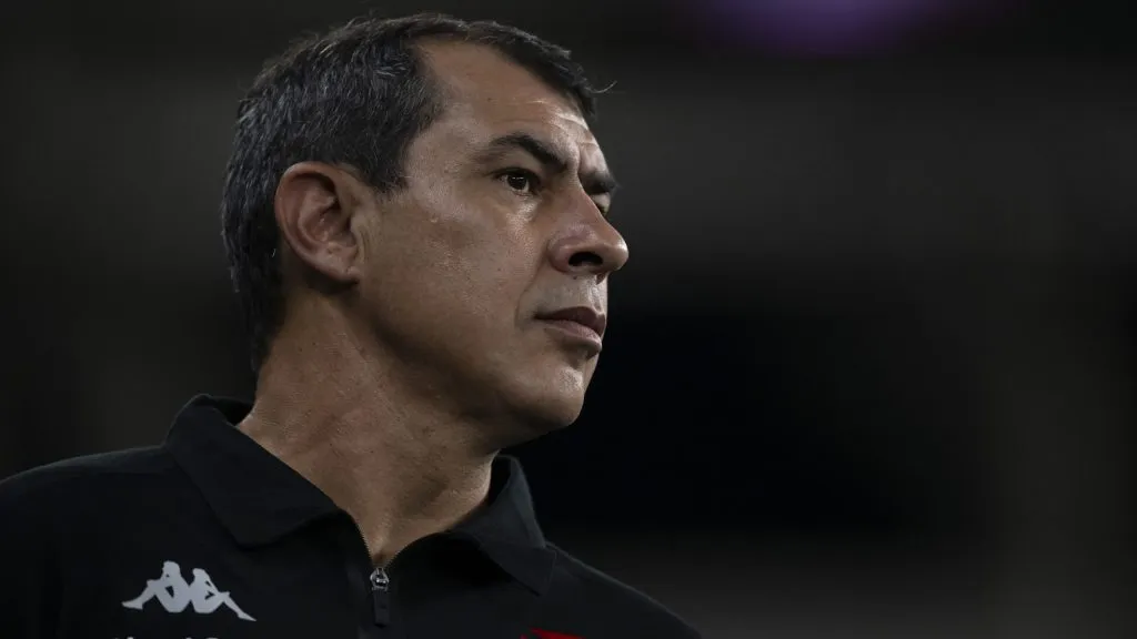 Carille durante partida contra o Nova Iguaçu na Copa do Brasil de 2025. Foto: Jorge Rodrigues/AGIF