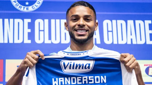 Wanderson é apresentado ao Cruzeiro. Foto: Gustavo Aleixo/Cruzeiro
