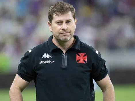 Torcida do Vasco perde paciência com Carille e pede volta de Rafael Paiva