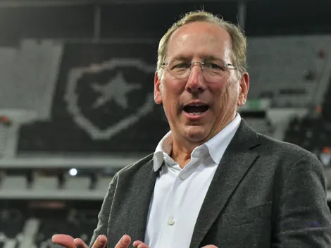 Botafogo visa lucro futuro e adota estratégia no mercado da bola