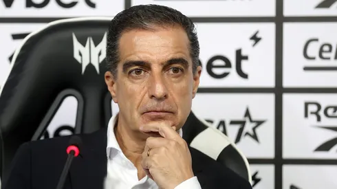 Apresentacao de Renato Paiva, novo treinador do Botafogo no Estadio Nilton Santos. 13 de Janeiro de 2025, Rio de Janeiro, RJ, Brasil. Foto: Vitor Silva/Botafogo.