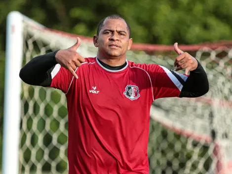 Ex-Santa Cruz, Walter assiste clássico na torcida do Sport Recife e manda a real