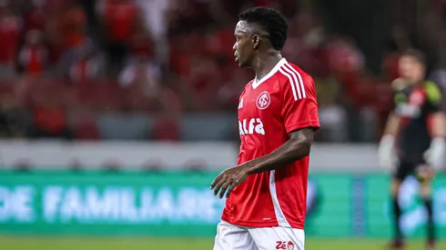 Carbonero jogador do Internacional durante partida contra o Caxias no estadio Beira-Rio pelo campeonato Gaucho 2025.